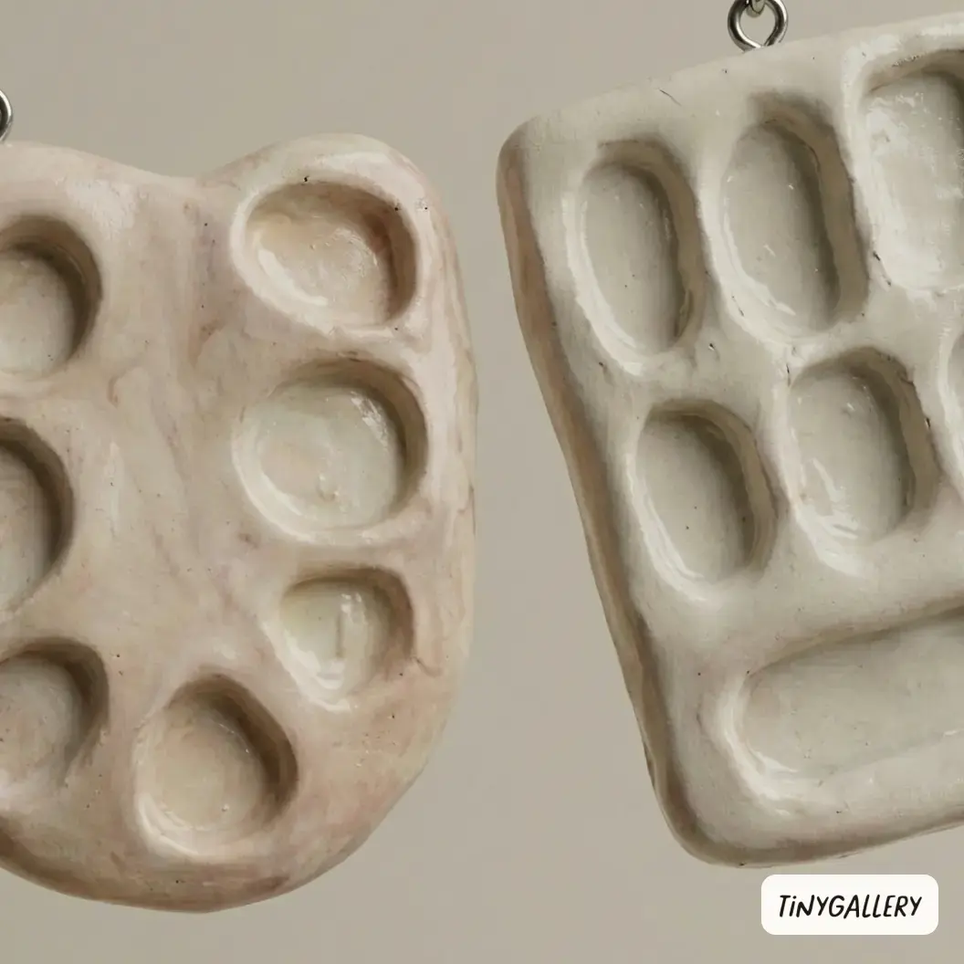 Magic Tiny Palette keychain, angle two